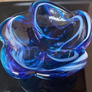 ART glass trinket dish bowl purple blue white swirl flower floral petal